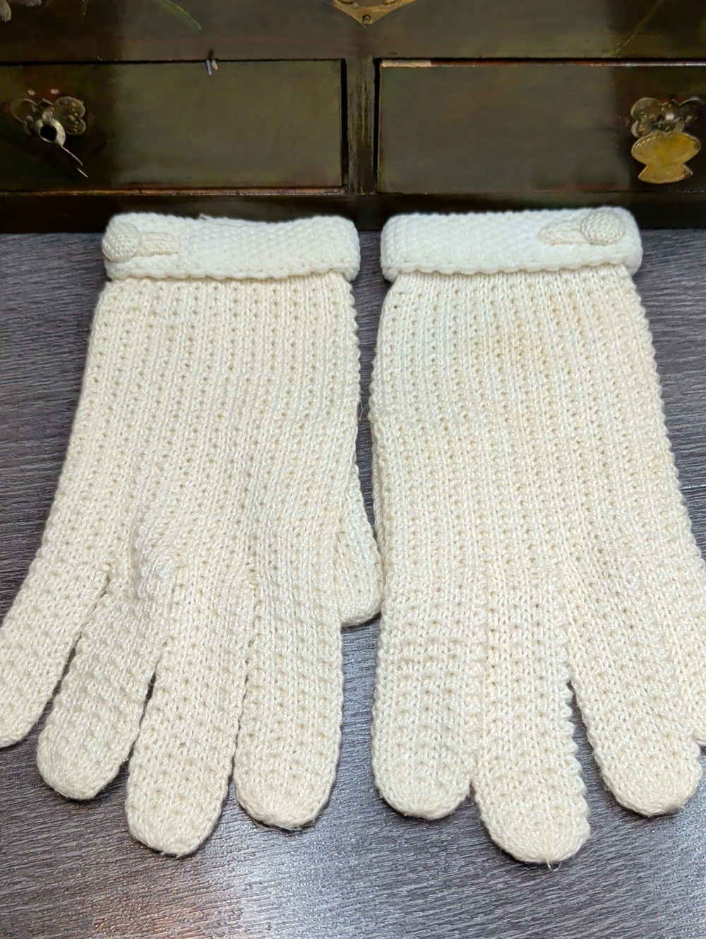 Vintage 60s Ivory Crochet Cloves Button Wrist Cozy Winter Sz Small